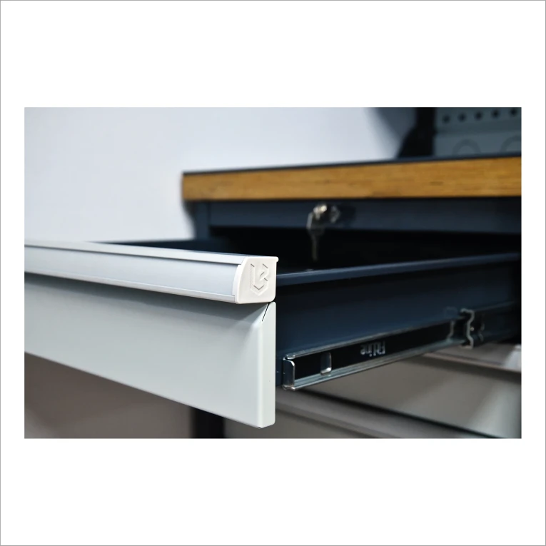 Верстак FBK 205.46.4-1 купить в Мурманске Верстак FBK 205.46.4-1 купить в Мурманске