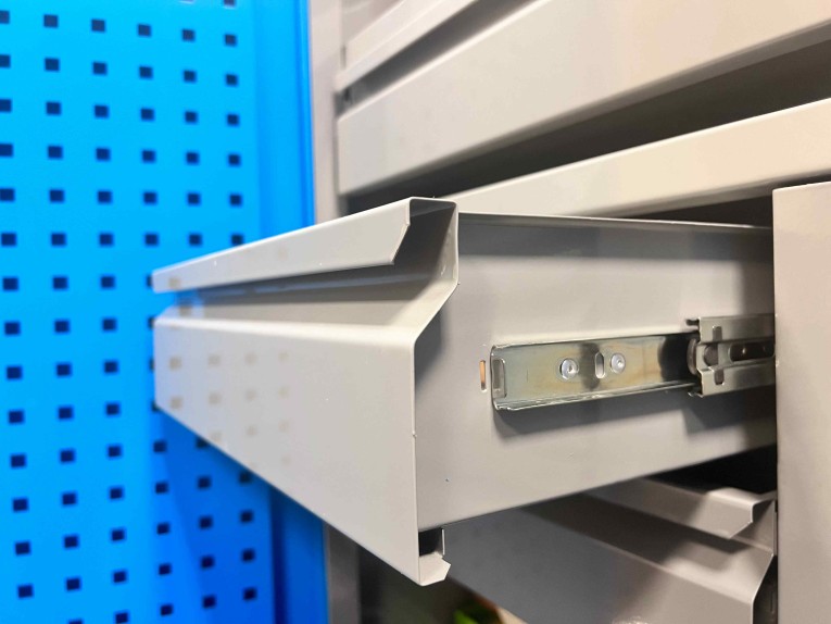 Шкаф инструментальный TNC 181.6B.S1 купить в Мурманске Шкаф инструментальный TNC 181.6B.S1 купить в Мурманске