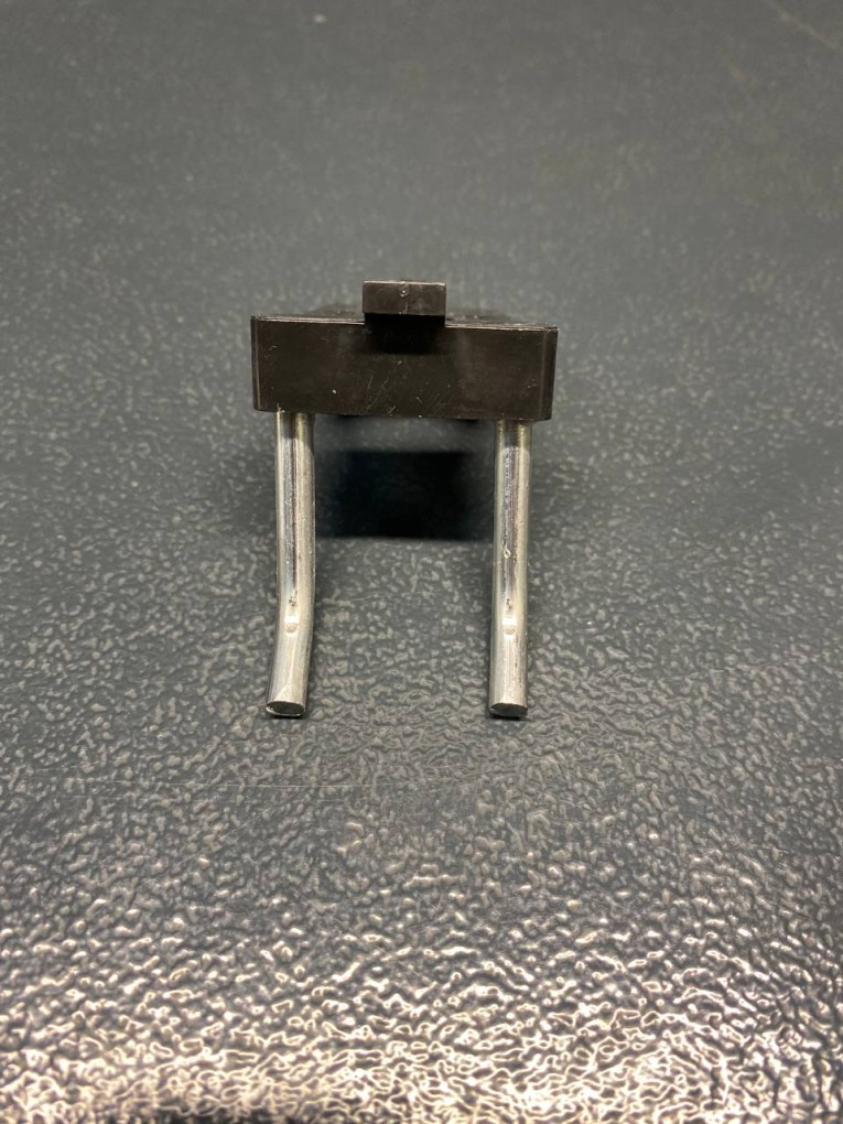 Крючок двойной 38 мм купить в Мурманске