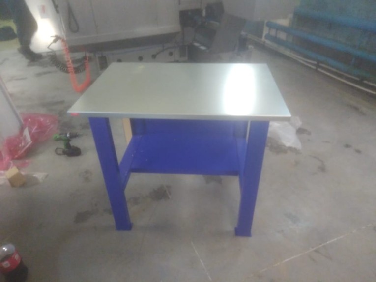 Верстак-стол бестумбовый ВП-1 купить в Мурманске Верстак-стол бестумбовый ВП-1 купить в Мурманске