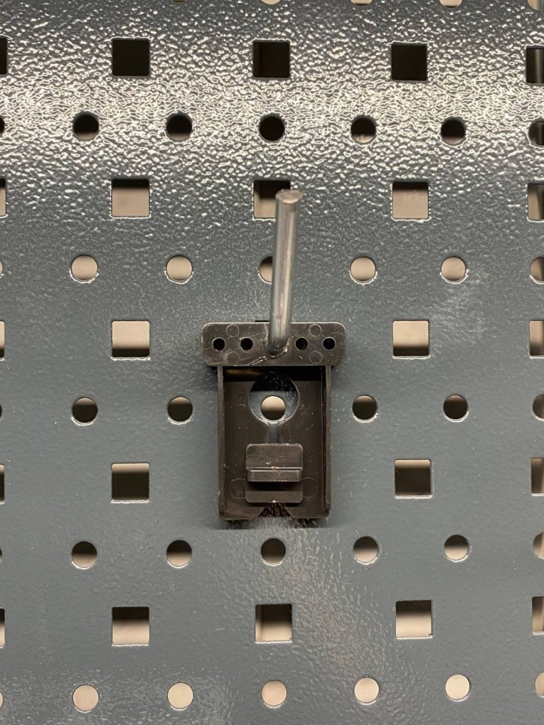 Крючок наклонный 50 мм купить в Мурманске Крючок наклонный 50 мм купить в Мурманске