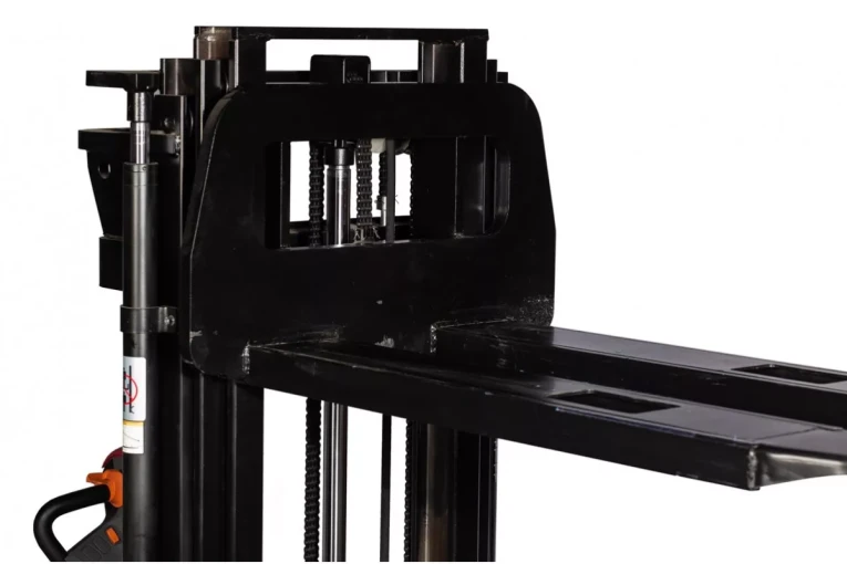 Штабелер электрический самоходный 1,6 т - 4,6 м Вилы: 1150 , АКБ Свинцово - кислотная, CL1646GP SIBLINE купить в Мурманске Штабелер электрический самоходный 1,6 т - 4,6 м Вилы: 1150 , АКБ Свинцово - кислотная, CL1646GP SIBLINE купить в Мурманске