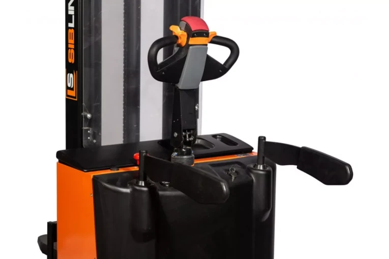 Штабелер электрический самоходный с платформой 2 т - 4,5 м Вилы: 1150 , АКБ Свинцово - кислотная, CL2045W SIBLINE купить в Мурманске Штабелер электрический самоходный с платформой 2 т - 4,5 м Вилы: 1150 , АКБ Свинцово - кислотная, CL2045W SIBLINE купить в Мурманске