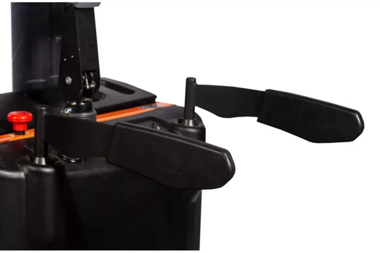 Штабелер электрический самоходный с платформой 2 т - 4,5 м Вилы: 1150 , АКБ Свинцово - кислотная, CL2045W SIBLINE купить в Мурманске Штабелер электрический самоходный с платформой 2 т - 4,5 м Вилы: 1150 , АКБ Свинцово - кислотная, CL2045W SIBLINE купить в Мурманске